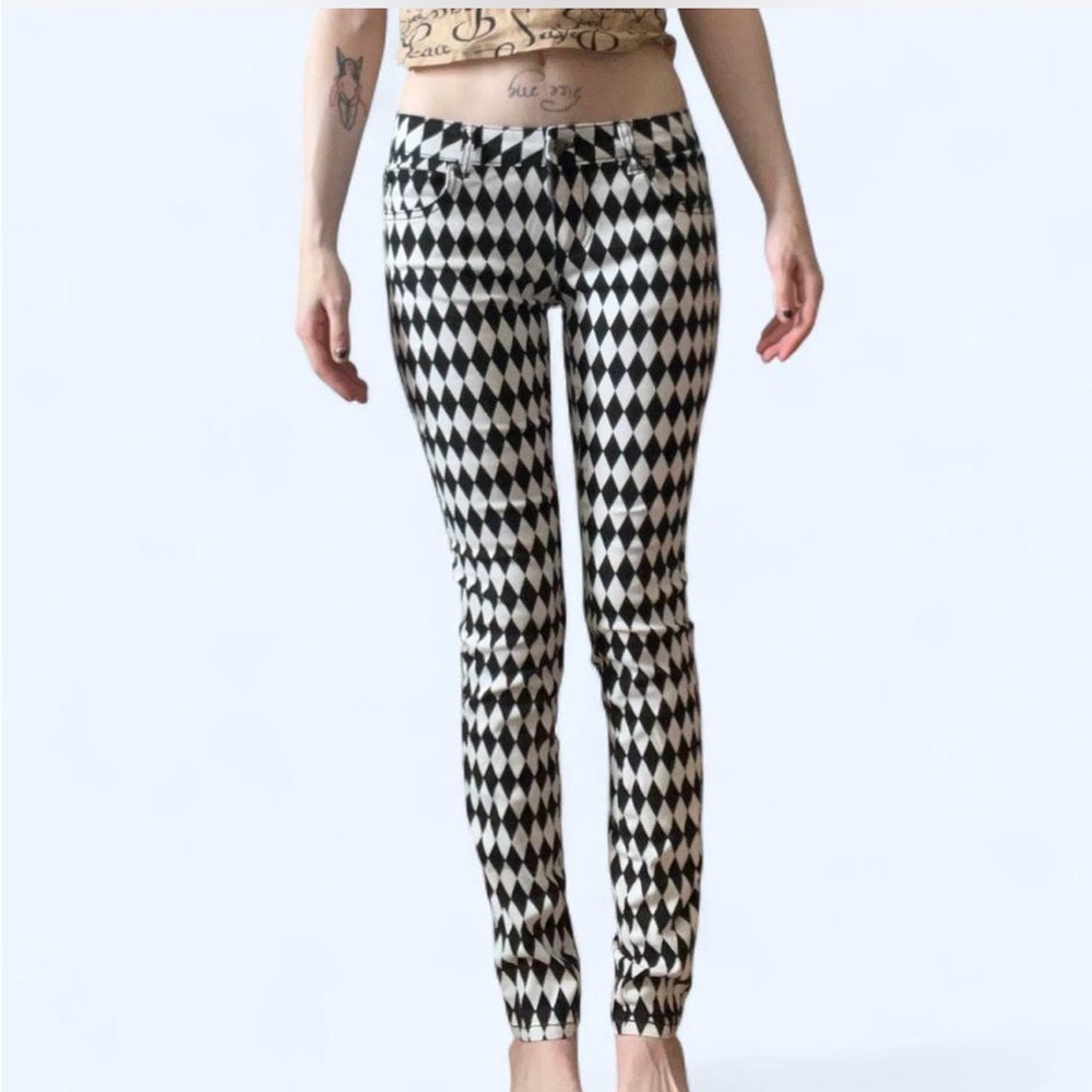 Tripp NYC Black and White Diamond Pattern Pants